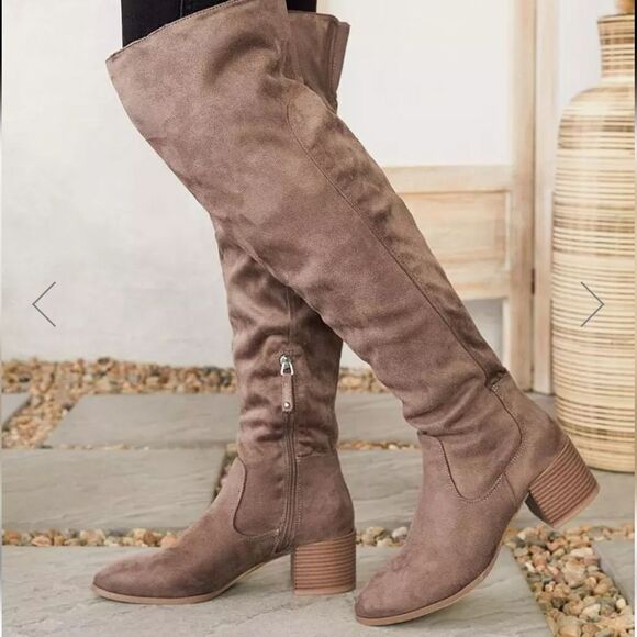 New Buckle Wild Diva tall boots size 5.5 brown elasticized suede - Picture 1 of 6